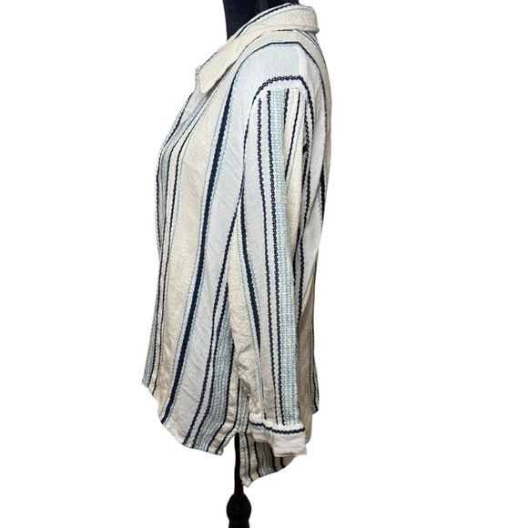 Elan | Cream and Blue Striped Button-Down Shirt with Embroidery | Sz S - Picture 3 of 7